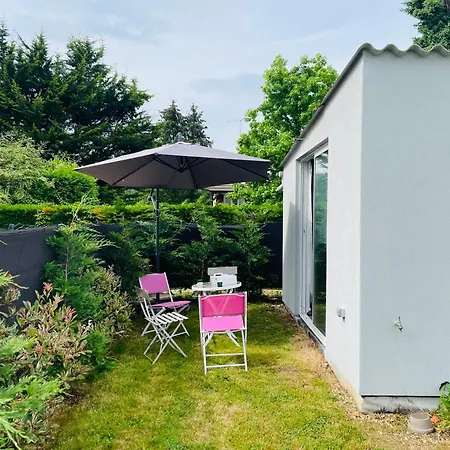 - Rez De Jardin Holiday home