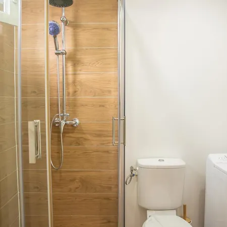Apartment Studio - Rez De Jardin - Climatisation - Parking - Wifi - Calme - Familiale Varreddes